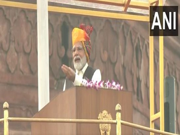 “India of today doesn’t stop, tire, gasp or give up”: PM Modi in 10th I-Day address