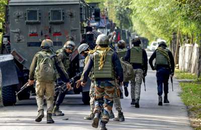 Encounter breaks out in J-K's Pulwama district