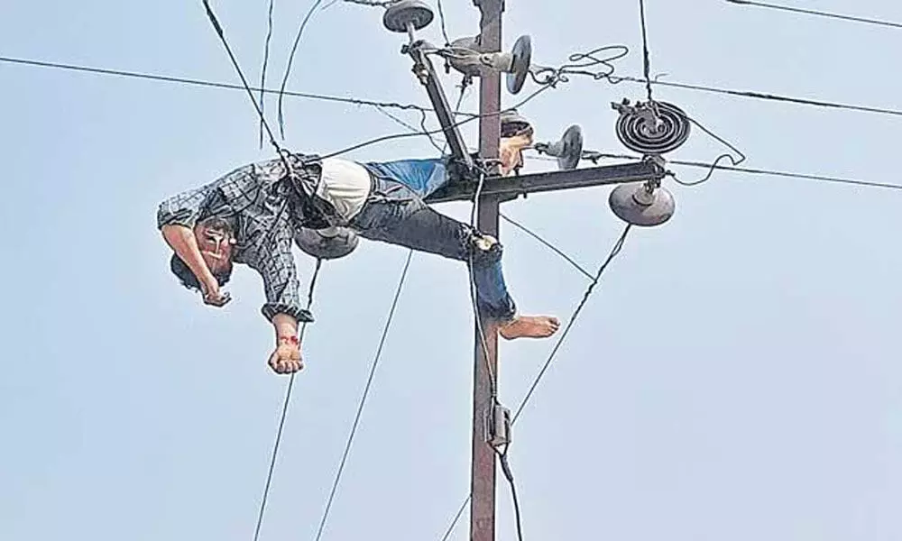 Tragedy Strikes Baramulla: PDD Casual Laborer Electrocuted While Repairing Transmission Line