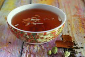 Saffron Kehwa — Kashmir’s golden cup of warmth.A fragrant blend of kahwa, saffron, and love in every sip. 